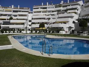 Ref Id: R014607 Nueva Andalucía Middle Floor Apartment 140 m² 10 m² Setting : Close To Port, Close To Shops,