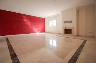 Ref Id: R608847 Nueva Andalucía Middle Floor Apartment 155 m² 1 m² Setting : Frontline Golf,