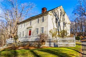 179 Grassy Hill Road, Lyme Price: $795,000 MLS:170155590 Public Open House First/Repeat:First Date:01/19/2019 Time: 1:00PM-3:00PM Single Family For Sale Rooms/Beds:10/4 Sqft: 3,299 A cres: 6.