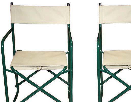 Die funksionele, dog elegante en eenvoudige ontwerp maak hierdie stoel n wenner langs die tafel, of om die kampvuur.