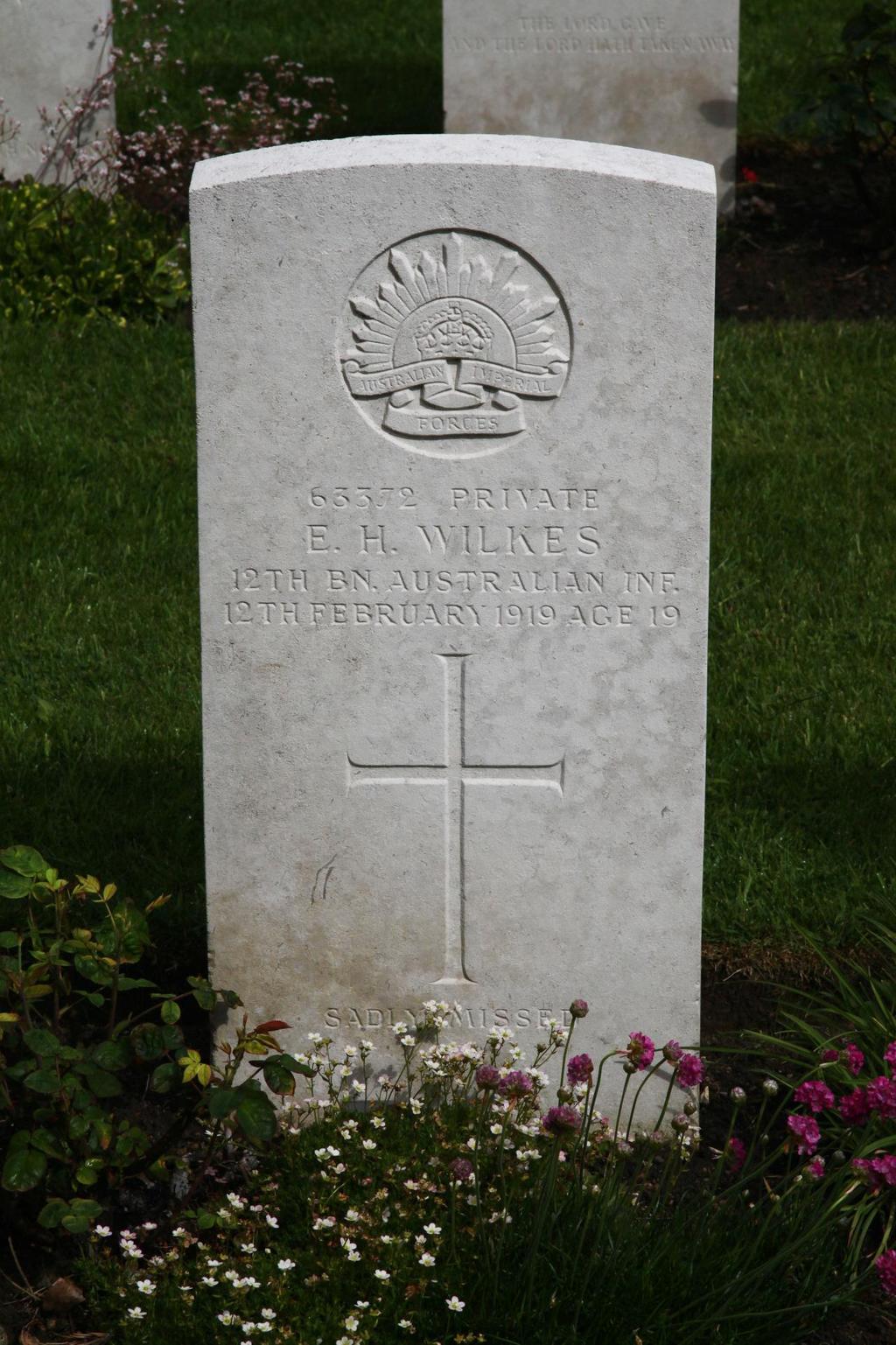 Photo of Pte E. H. Wilkes s CWGC headstone in St.