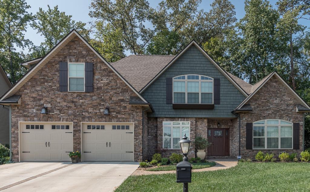 The Beavercreek $404,900 4 bedrooms 3 Baths Vaulted Great Room Bonus Room Master on Main Guest Bedroom on Main Square Feet: 2,841 Dramatic two-story Great Room with fireplace.