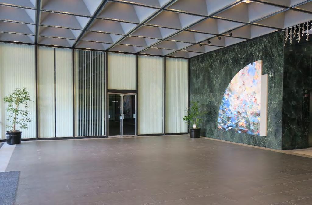 First floor lobby, view southeast (ARG, 2017).