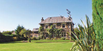 Glenbuckie House, Comrie, Perthshire, PH6 2DX Guide Price 700,000. Prestigious Detached Villa in an idyllic setting.