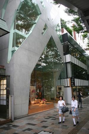top architects The seven-storey building continues Ito's exploration of ideas of surface, the dramatic structure mimicking the shapes of the tall elm trees that stretch along Omotesando Avenue and