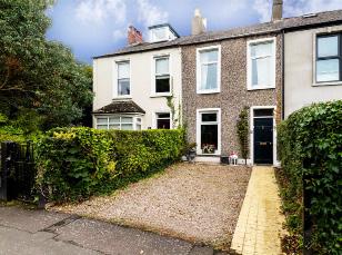 8 Church View Holywood, BT18 9DP offers around 195,000 SOLD THE AGENT S PERSPECTIVE Located in the heart of Holywood just a short stroll form the High