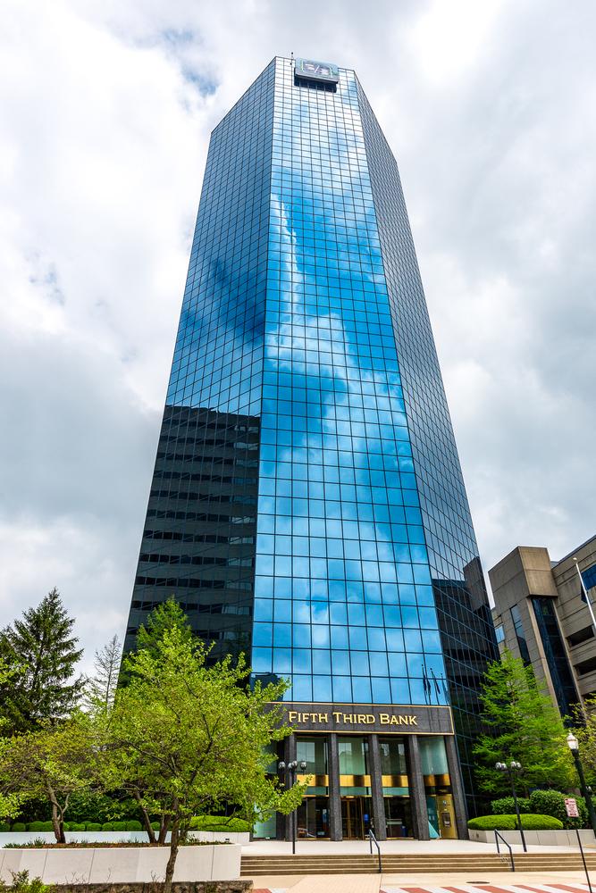 Property Description PROPERTY OVERVIEW SVN Stone Commercial Real Estate is pleased to offer this Class A Office Sublease in the heart of Lexington's Central Business District.