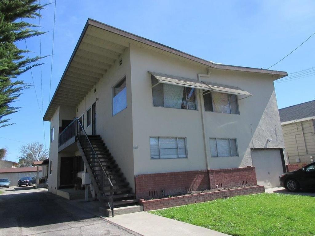 4 # Units Unit Type 3 Two Bedroom One Bath 1 One Bedroom One Bath 1 Studio/Efficiency NOTES This building is located on Beach Hill, has 5 units, and was renovated in 1979.