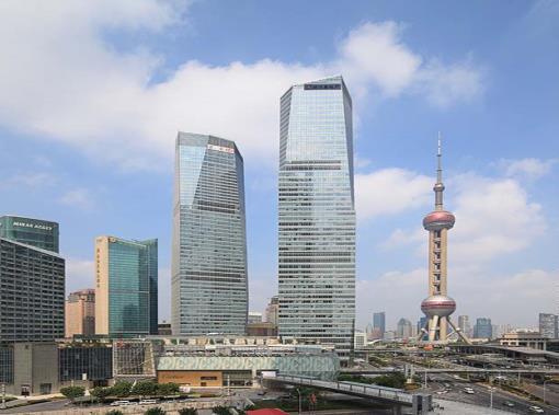 Shanghai IFC in Pudong Office: 1.6mn sq.ft. (Attr.