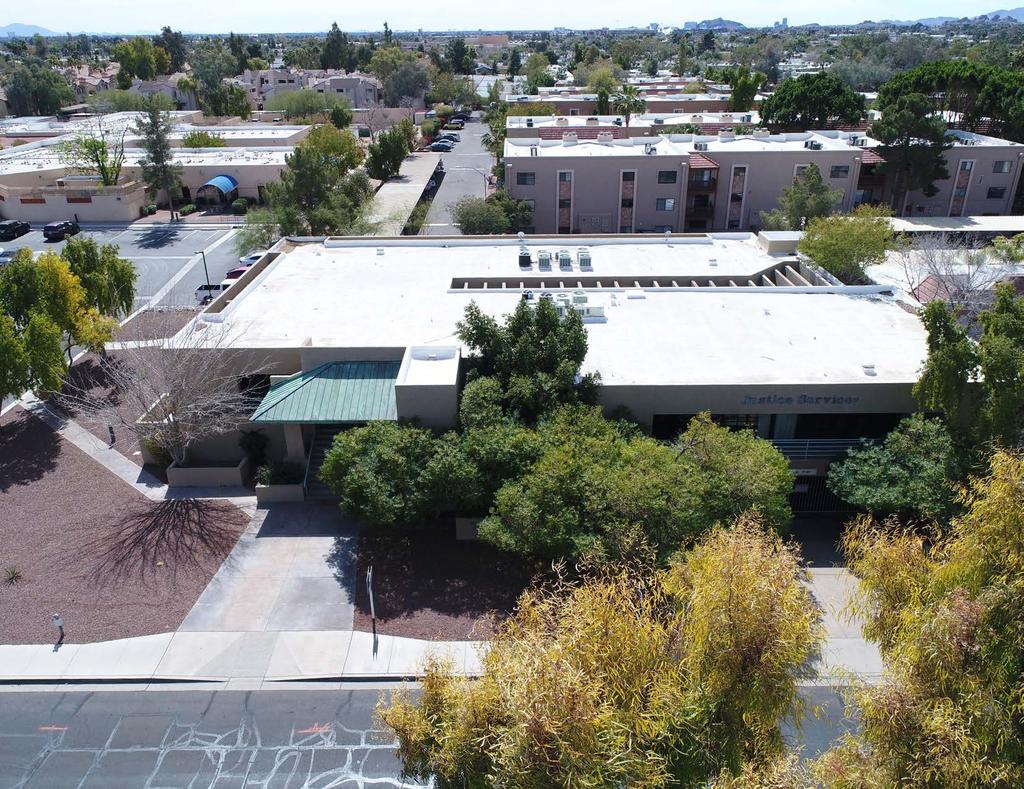 EXECUTIVE SUMMARY LevRose Commercial Real Estate, as an exclusive advisor, is pleased to present the opportunity to acquire 7447 East Earll Drive located in Scottsdale, Arizona.