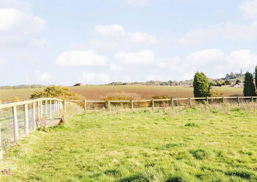 Seller Insight Situated in a glorious location on the rural fringes of Bromsgrove is Boundary Farm, a very attractive family home that is enveloped by around twelve acres of rolling grounds.