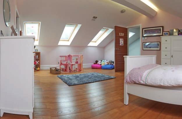 2m) Vaulted ceiling, oak floor, glazed twin double doors to balcony. Master suite: Bedroom: 17 1 x 16 11 (5.2 x 5.