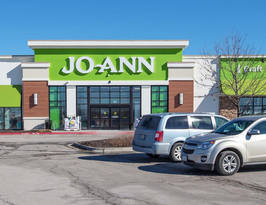 Tenant Overview ABOUT JOANN FABRICS JoAnn Fabrics is the #1 fabric retailer nationwide, operating more than 850 stores in 49 states.