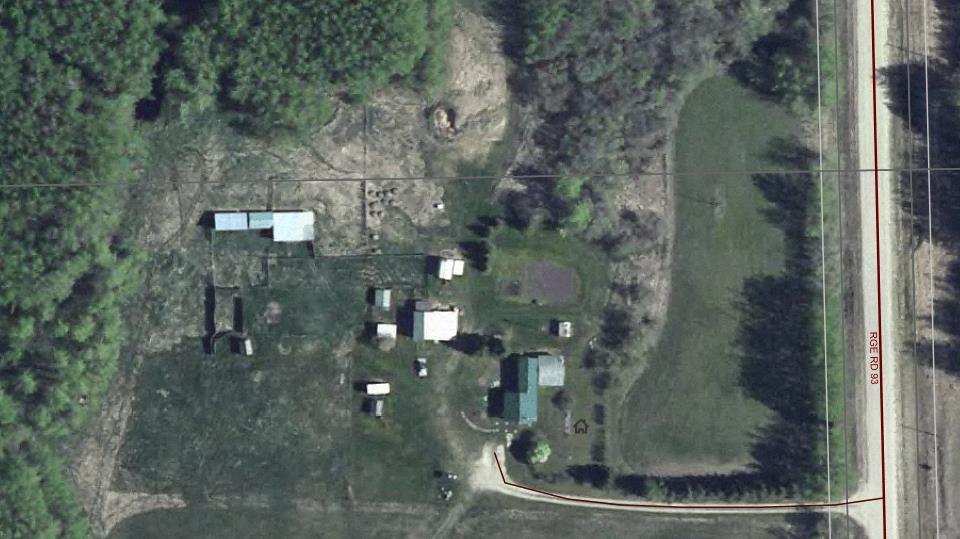 AIR PHOTO - SE 33 HAY SHED LEAN TO SHELTER BARN WOOD SHED CHICKEN COOP WELL PIT SHOP SEPTIC TANK WORKSHOP HOME with Addition Municipal Address 55508 Range Road 93 Home Goods Included Goods Excluded