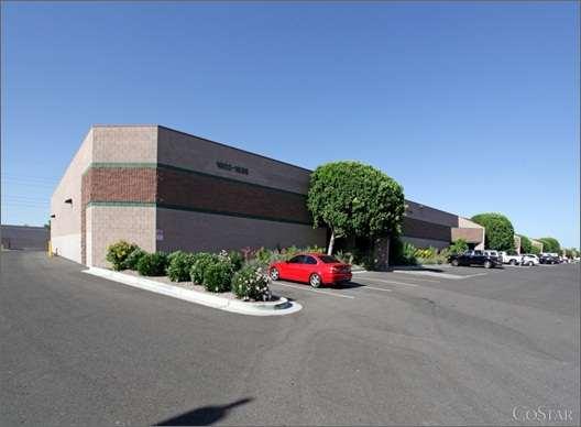 7 1602-1638 W 12th Pl - The Twins West - Twins Business Park(cont'd) 16' clear height; zoned I-1; extensive exterior