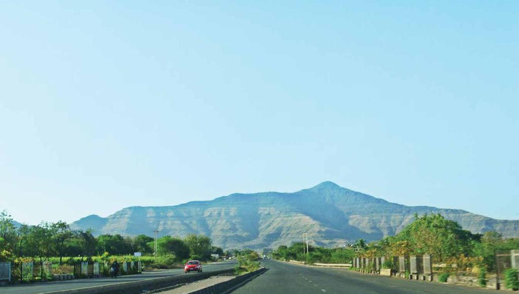 TALEGAON A PERFECT AND PEACEFUL LOCATION Talegaon's biggest advantage is its strategic location that connects two major cities, Mumbai & Pune.