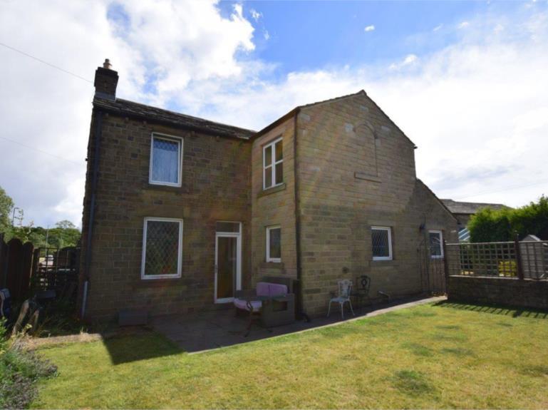 Threadmill Cottage Penistone Road Birdsedge Huddersfield HD8 8XP A THREE BEDROOMED, DETACHED, COTTAGE SITUATED IN THE HIGHLY DESIRABLE RURAL VILLAGE OF BIRDSEDGE IN CATCHMENT FOR WELL REGARDED LOCAL