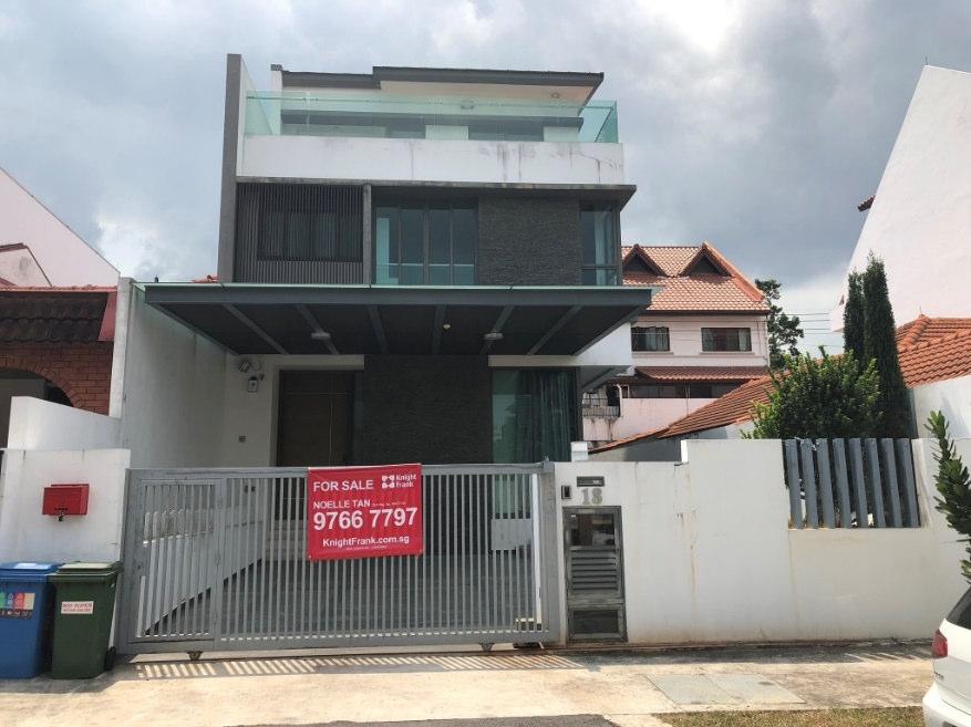 6 sqm (4,000 sqft) Remarks: Near to Boon Keng MRT, Bendemeer Market & Food Centre, and Bendemeer Shopping Mall Near to Bendemeer Primary and Secondary School. Tenanted at $5,000 per month. Good yield.