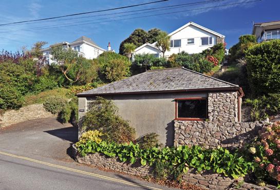 Arguable one of the most sought after waterfront locations in the UK, Salcombe is the perfect setting for this fantastic waterfront home.