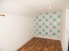 Downstairs cloakroom Total Floor rea: 58 m² Restrictions: No