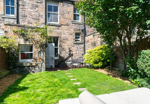 Not to mention 6 Shandon Crescent is an exceptional grey sandstone terraced house located in the desirable Shandon Area of Edinburgh.