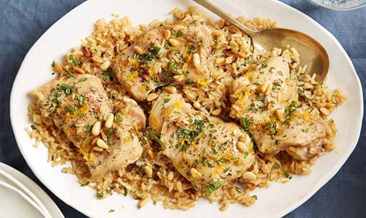 Page 20-LAWNDALE Bilingual News -Thursday, March 2, 2017 Food Section Baked Orange Chicken and Brown Rice This high-protein, whole-grain dish is easy to throw together.