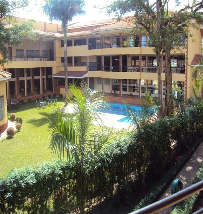 Silver Springs Hotel 4 star Address: Plot 76A/D Port Bell Road, Bugoloobi, Kampala, Uganda Roo m Delux e room s Twin s 80 95 100 Contact Person: Kisakye Peter, Tel: