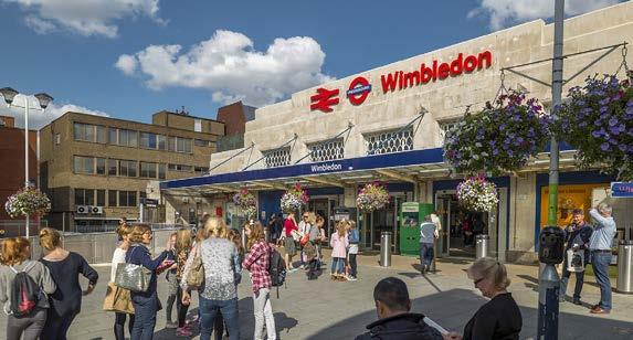 Wimbledon benefits from excellent communication links, with good road and rail connections: The A3 is quickly accessible and provides access to the M25 (J10) and Central London.