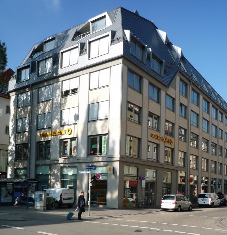 MUNICH S DISTRICTS ARE DOING OK Munich s districts pale a little in comparison to the excellent news about Munich s city centre and shopping centres. Schwabing, however, is the exception to the rule.