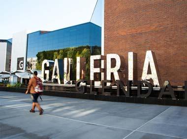 Glendale as LA s Neighborhood of the Year in 2013.