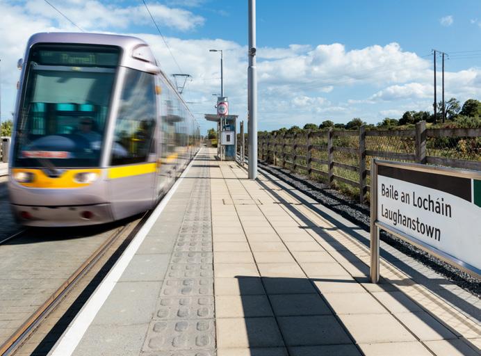 DUBLIN AIRPORT TRANSPORT & ACCESSIBILITY M1 Whilst the location benefits from a picturesque setting on the doorstep of exclusive residential neighbourhoods such as Foxrock, Carrickmines and