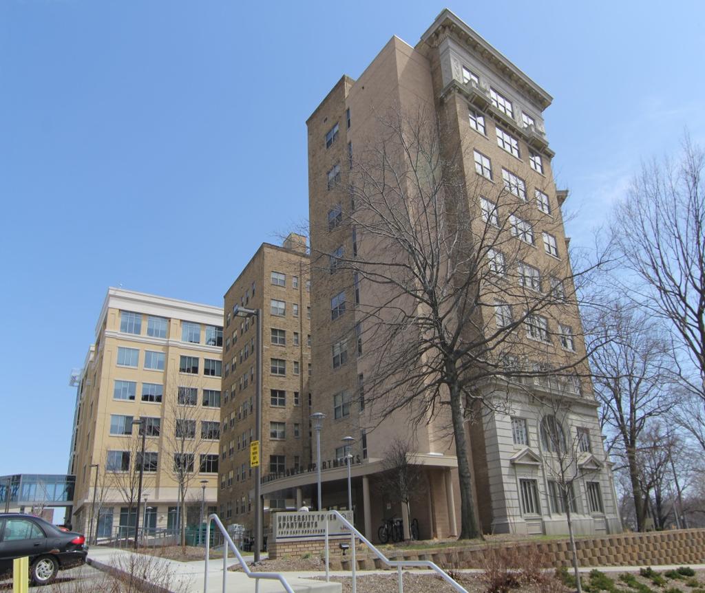 UNIVERSITY TOWER APARTMENTS Cleveland, Ohio Project Sector: Affordable Senior Housing Project Attributes: 104,000 sf total Historic renovation of existing 9 story apartment building 113 senior