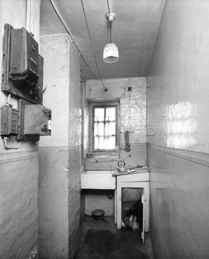 8: Scullery from one of the Millbank Buildings in 1960 (LMA ref: SC/PHL/02/0832) Fig.