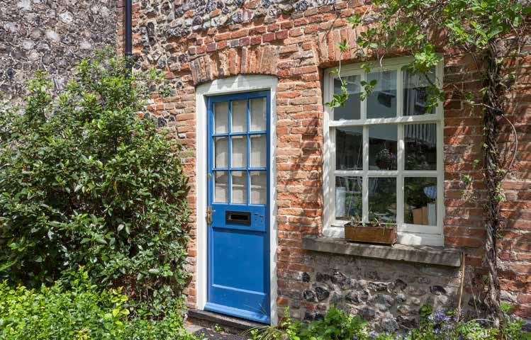 A Grade II Listed Cottage located within a short stroll