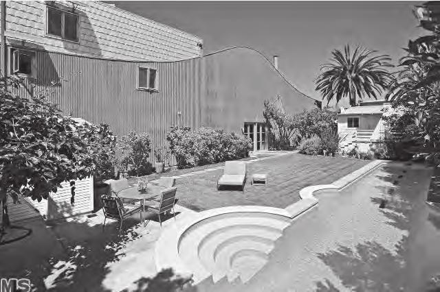 58 TUESDAY, MARCH 5, 2013 11 VENETIAN COMPOUND Venice 334 INDIANA AVE MARCH 5, 2013 11AM-2PM ARCHITECTURALLY SIGNIFICANT EX-DENNIS HOPPER ESTATE FEATURING MAIN HOUSE DESIGNED BY BRIAN