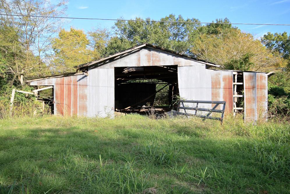 Buyers, Sellers & Land Connected Great Combination of Livestock and Hunting Located just north of Booneville, Arkansas, this 145 acre mixed use tract has a great history of productive deer hunting,