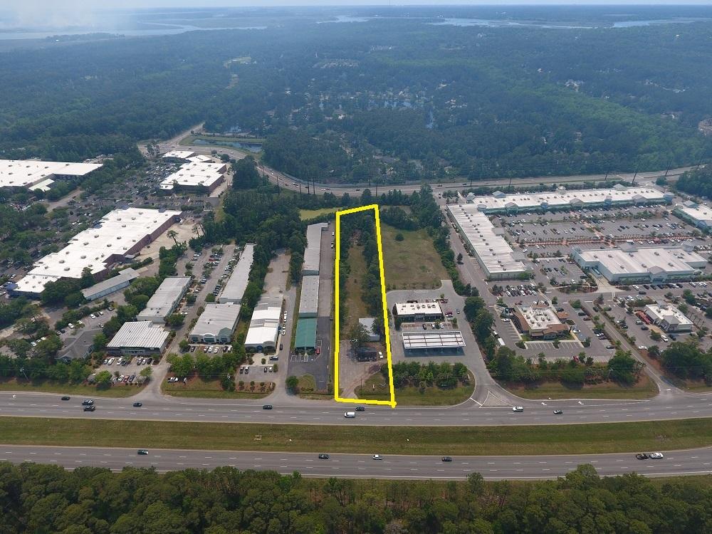 Property Summary OFFERING SUMMARY Sale Price: $1,100,000 Lot Size: 1.682 Acres Zoning: Commercial PROPERTY OVERVIEW 1.68 Acre Commercial Parcel with direct frontage on Hwy 278.