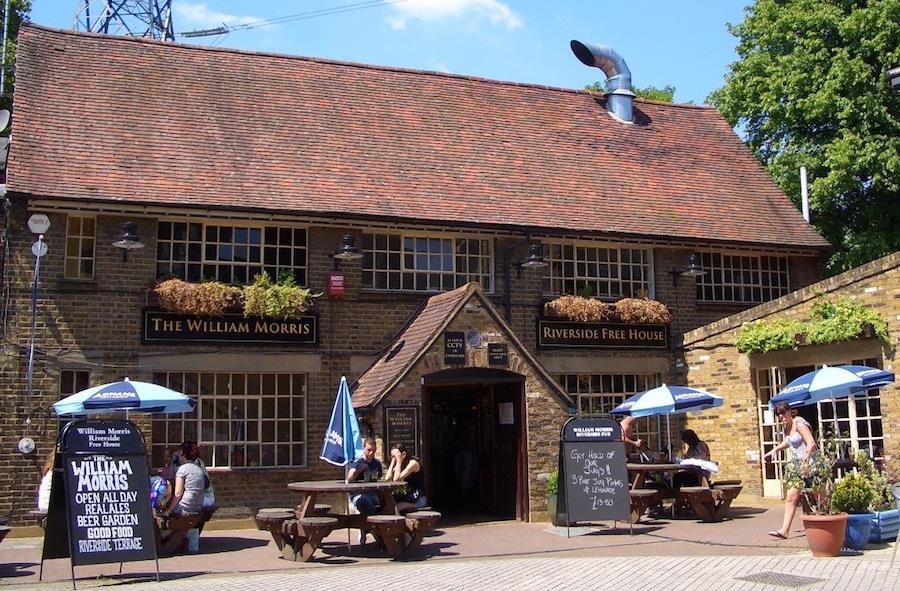 TO LET Waterside Pub and Adjoining Restaurant London, SW19 W NB Not current photo WILLIAM MORRIS PH & FORMER MAMMA ROSA, MERTON ABBEY MILLS, WIMBLEDON, LONDON, SW19 2RD Free of tie pub and