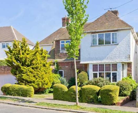 Guide price 900,000 Freehold Elliotts are delighted to
