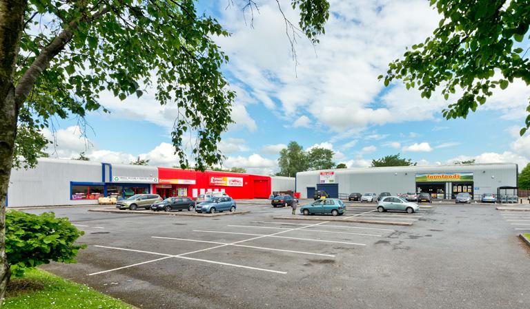 INVESTMENT SUMMARY Two established Open A1 retail parks located in Swansea, Wales second city, with a shopping population of over 500,000 people Both parks are located off Phoenix Way in the Lakeside
