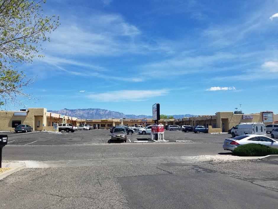 Lease Overview Property Summary Building Name: Lujan Plaza Property Address: 1520 Deborah Road SE Rio Rancho, NM 87124 Property Size: 1.20 Acres Lease Price: per month ($12.