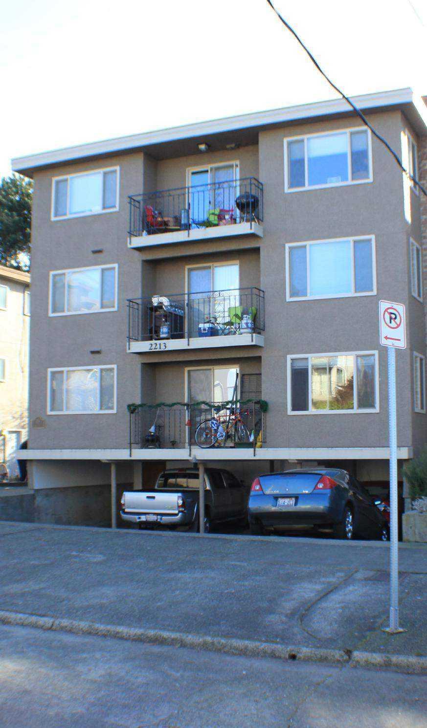 FINANCIAL OFFERING PROPERTY OVERVIEW Number of Units 7 Year Constructed 1967 Rentable SF 6,085 Lot Size 5,000 # of UNITS UNIT TYPE AVG SIZE CURRENT PSF PRO FORMA PSF B2 2 Bedroom 1 Bath 700 $1,795 $2.