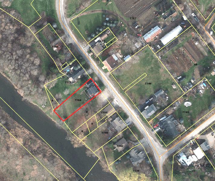I 1-6 1. The Proposal It is proposed to demolish the house at in Churchville and to construct a replacement dwelling on the same footprint.