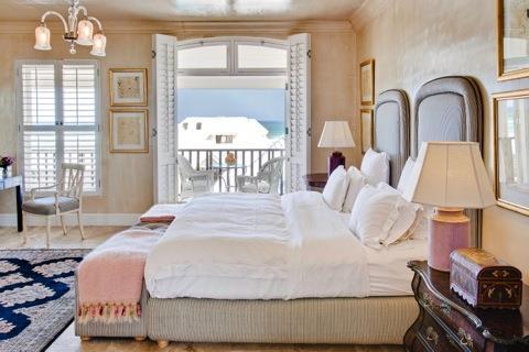 Room 7 LUXURY ROOM Diagonal Sea View 2 balconies 44m 2 This room offers wonderful sea views from its balcony,