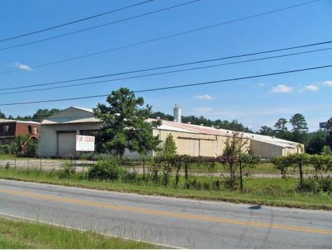 7 4332 Old Cusseta Road, Columbus, GA 31903 Property Details Price $590,000 Building Size 53,700 SF Lot Size 10.54 AC Price/SF $10.