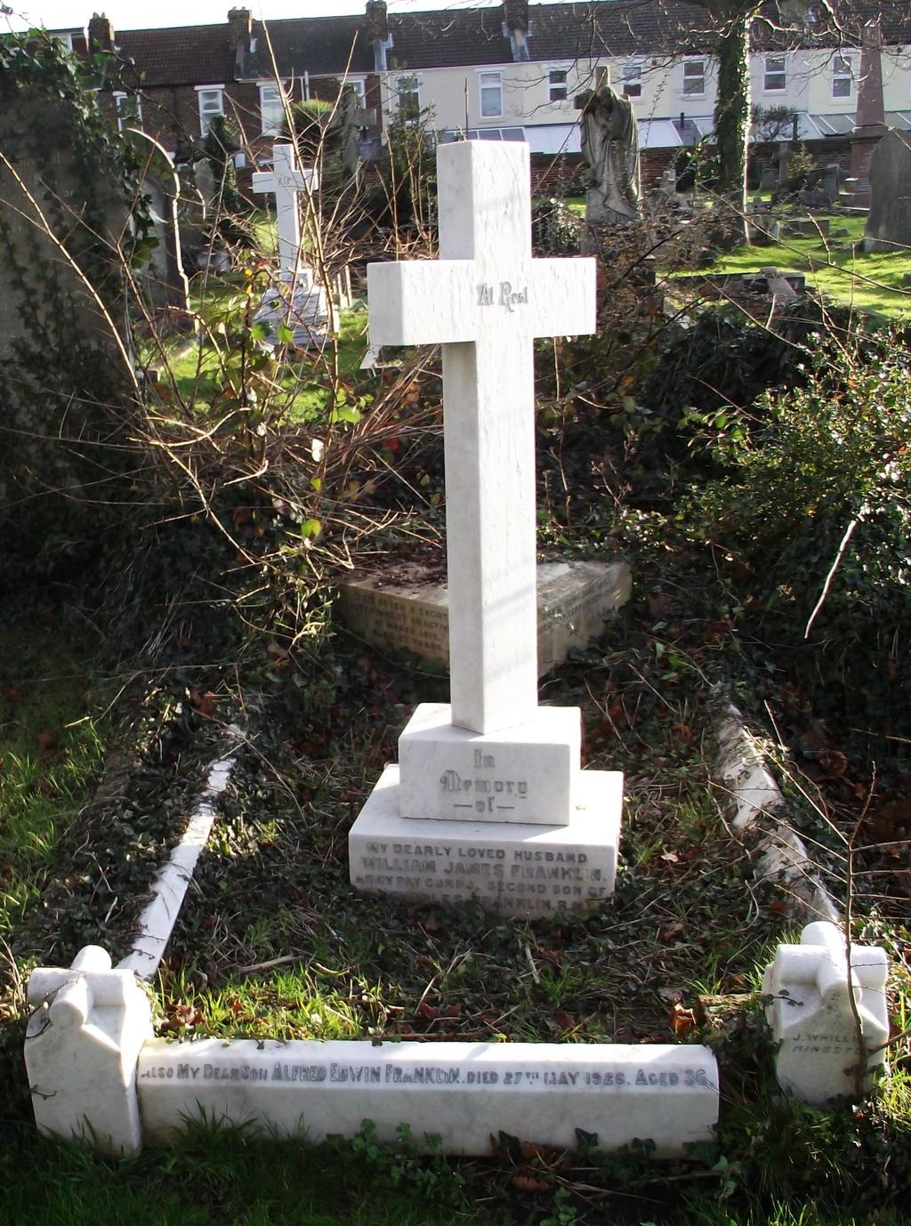 Photo of Major Charles Franklin s Private Headstone in Highland Road