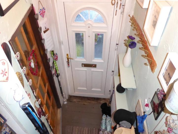 BRIEFLY COMPRISING Entrance Hall. Living / Dining Room with Breakfast Kitchen Area. Cellar. 1st Floor Staircase and Landing. Double Bedroom. Bathroom.