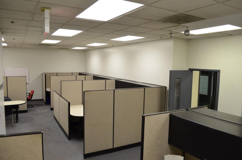 Office Space 7 Workstations Large Room for Storage of Offices Cubicles