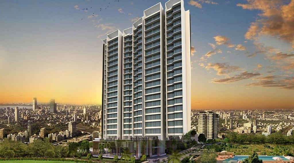 Rustomjee Paramount, Khar West Rustomjee Paramount is a residential project developed by Rustomjee. It is located on 18th Road, Vithaldas Nagar, Khar West.