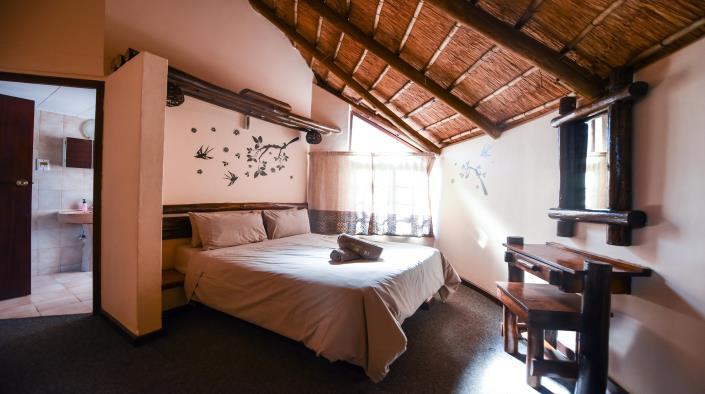 The configuration of the various accommodation can be summarized as follows: 29 chalets (10 x 6 sleepers & 19 x 4 sleeper); o All have fully equipped kitchens, one or